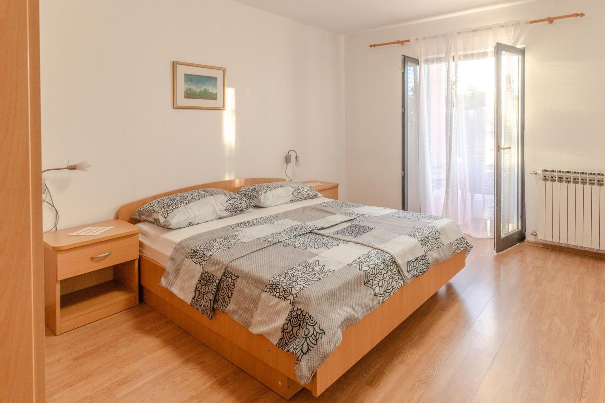 Sunny Apartment Valbandon Fazana Exterior photo
