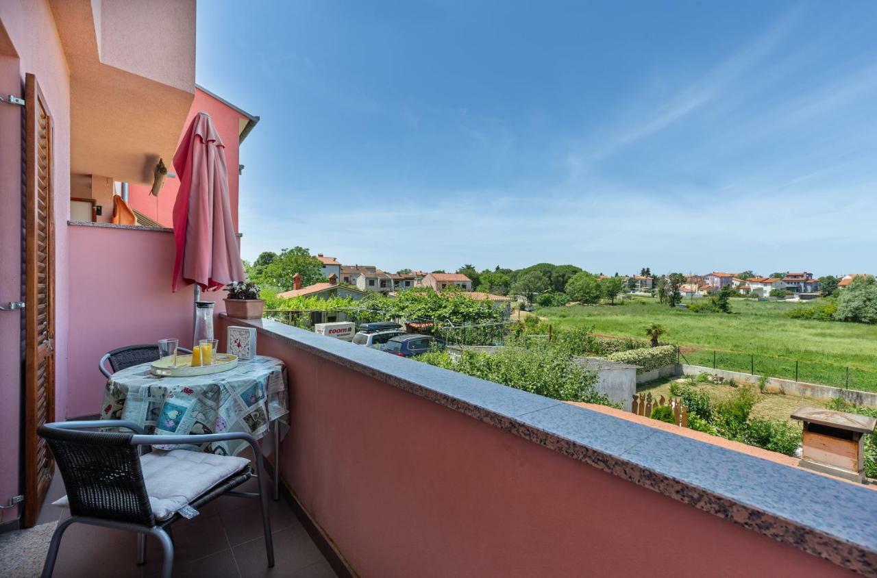 Sunny Apartment Valbandon Fazana Exterior photo