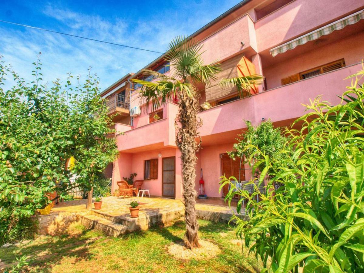 Sunny Apartment Valbandon Fazana Exterior photo
